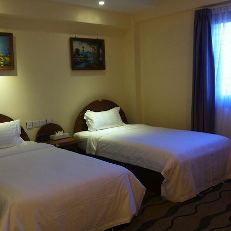 City Star Hotel Yangon Esterno foto