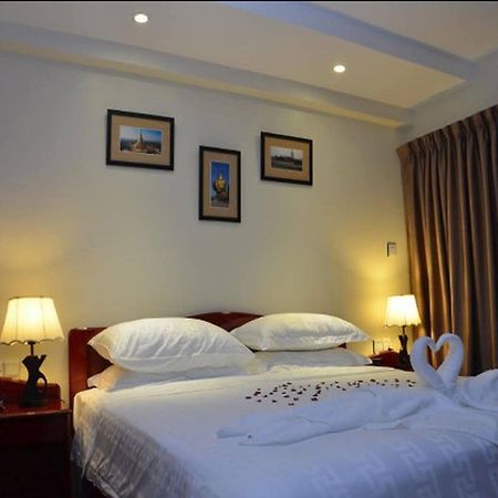 City Star Hotel Yangon Esterno foto