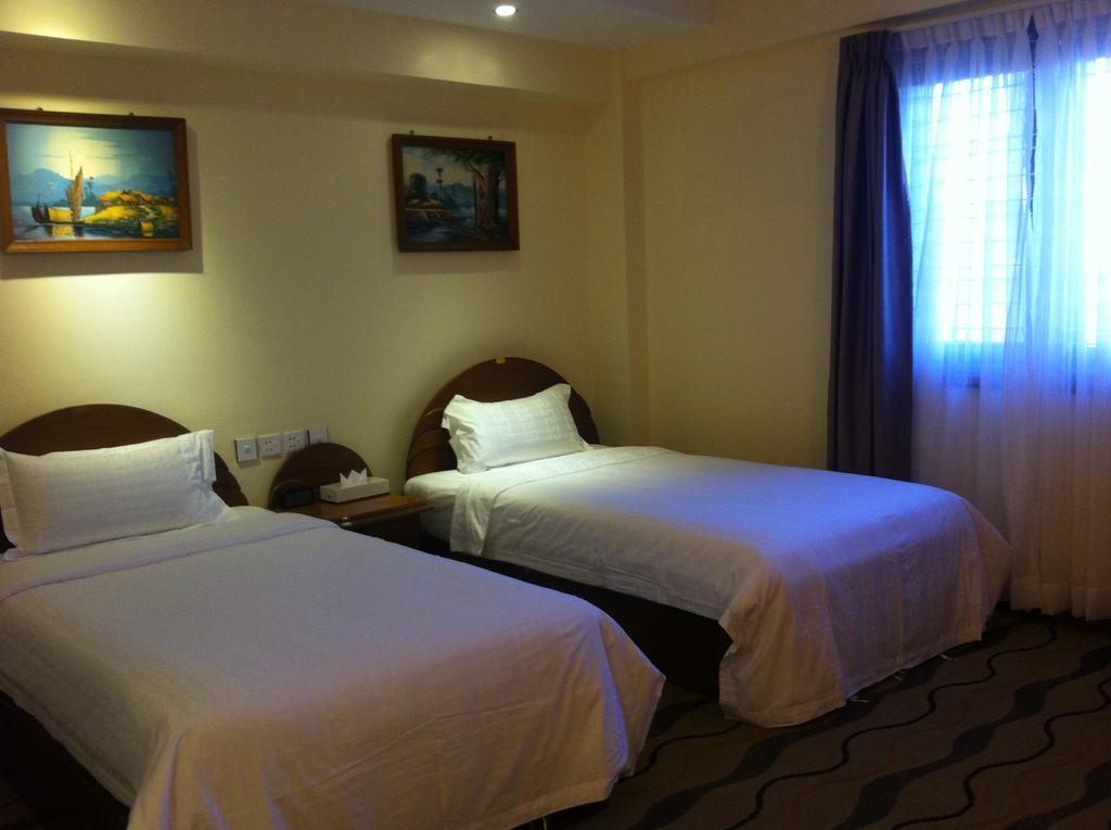 City Star Hotel Yangon Esterno foto