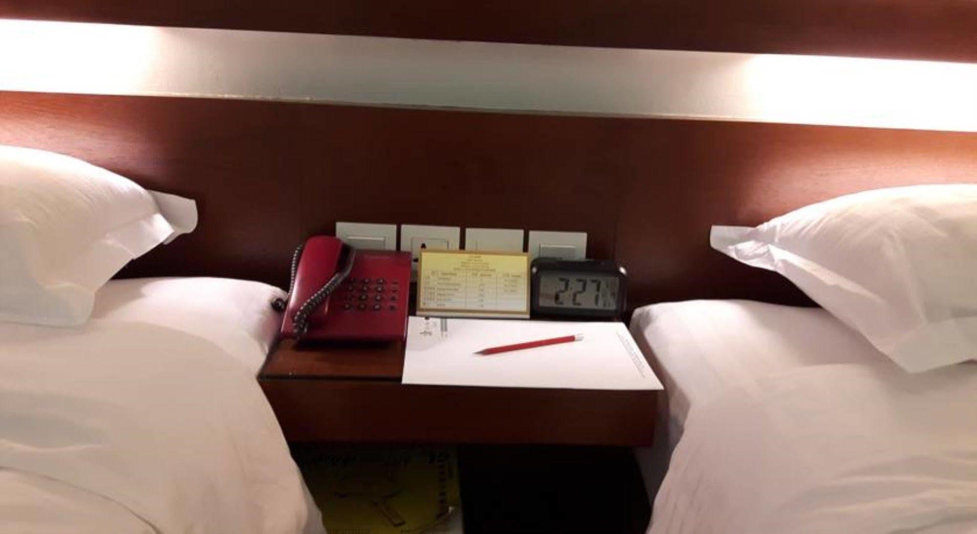 City Star Hotel Yangon Esterno foto