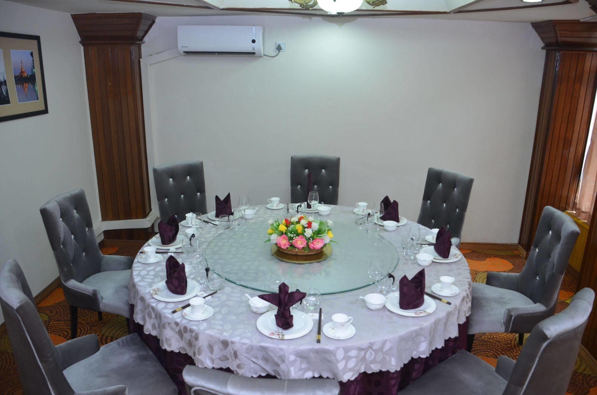 City Star Hotel Yangon Esterno foto