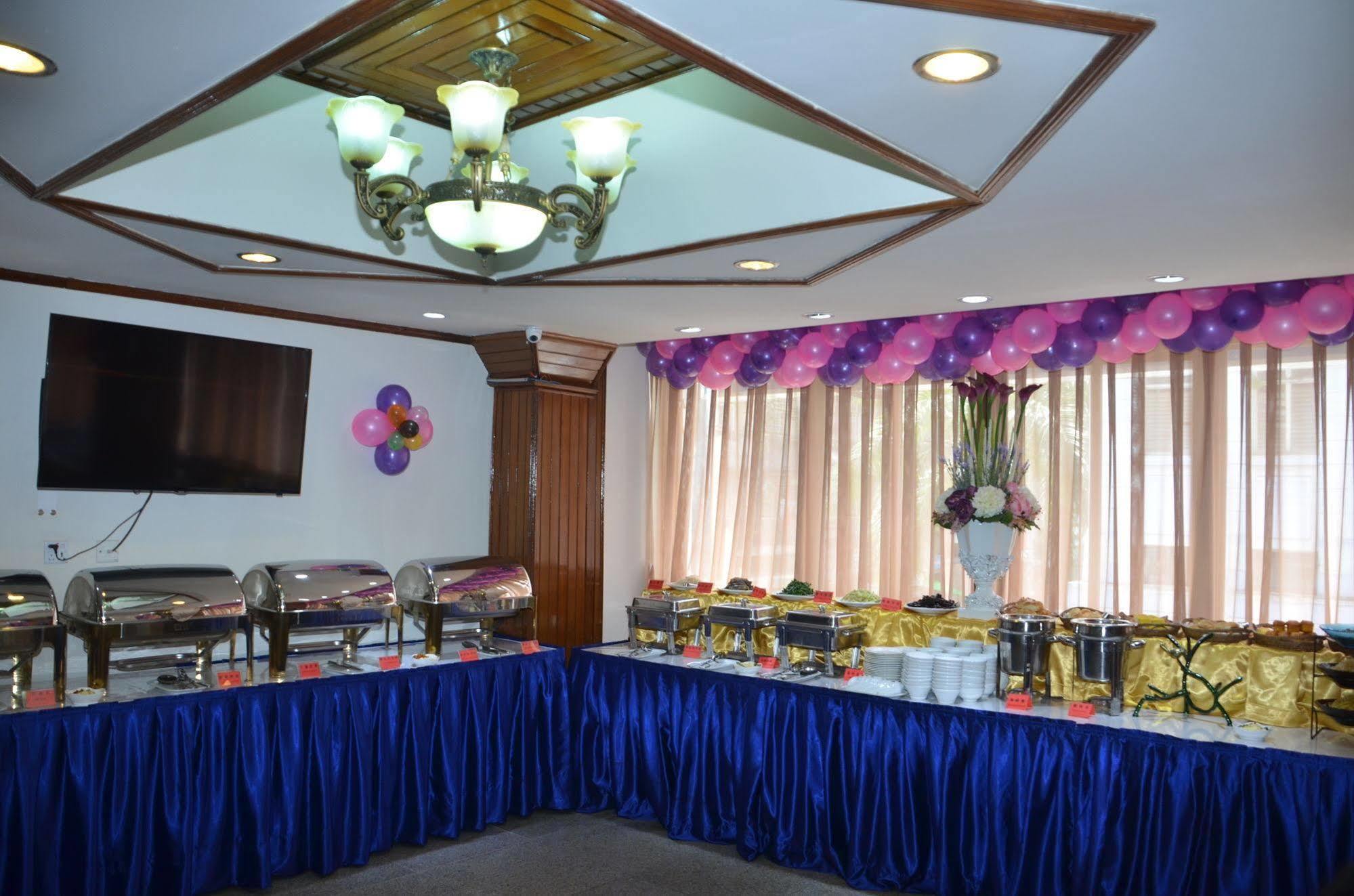 City Star Hotel Yangon Esterno foto