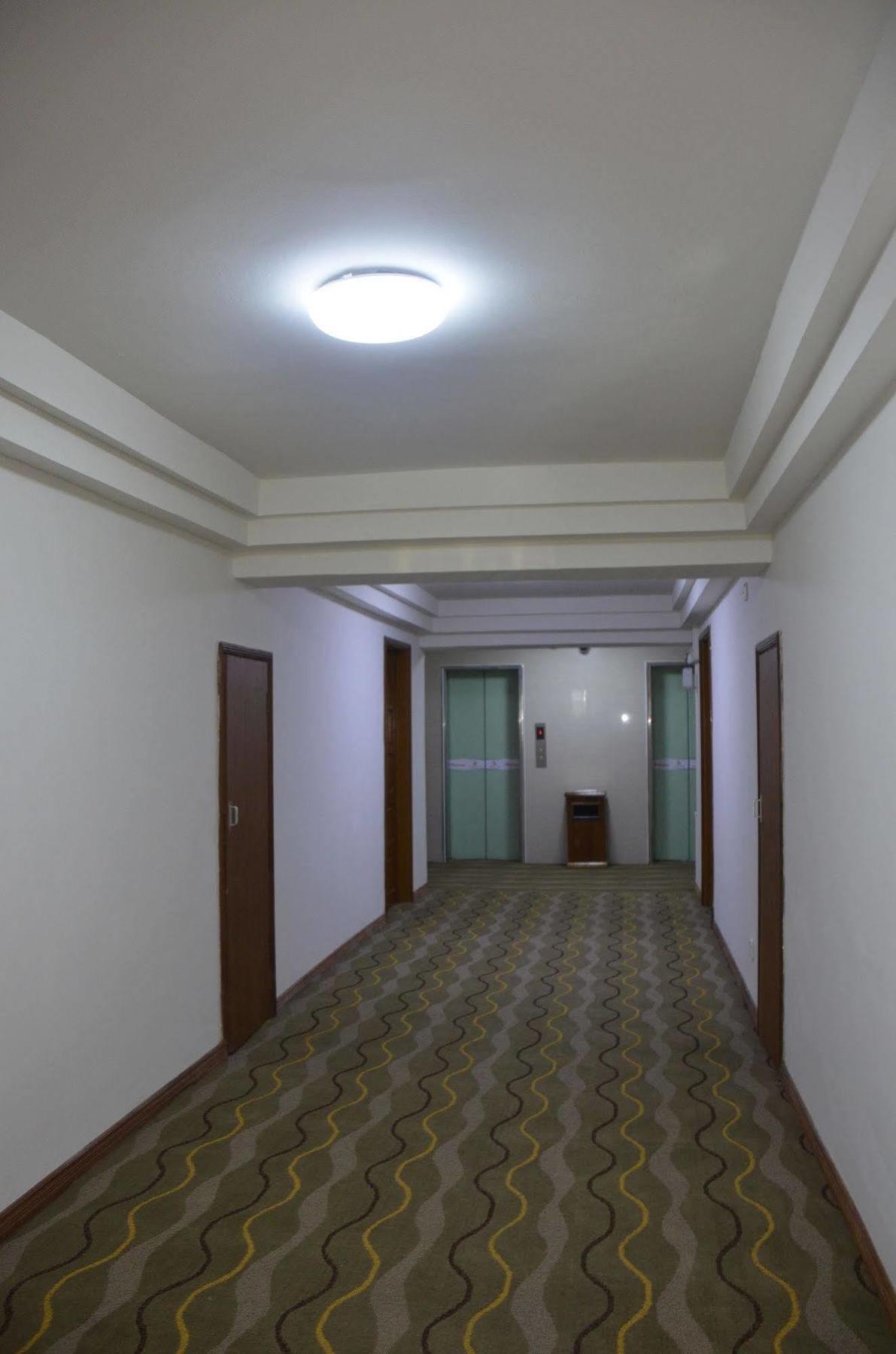 City Star Hotel Yangon Esterno foto